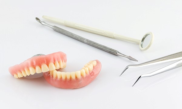 Extracting Teeth For Dentures Central UT 84722